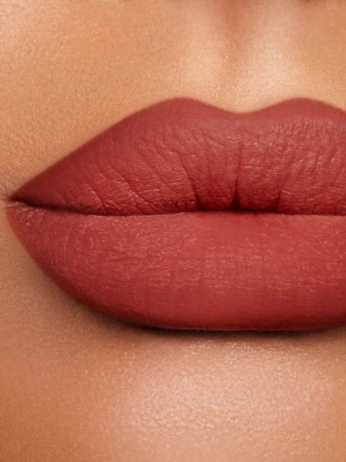 Lip Cheat Re-Shape & Re-Size Lip Liner